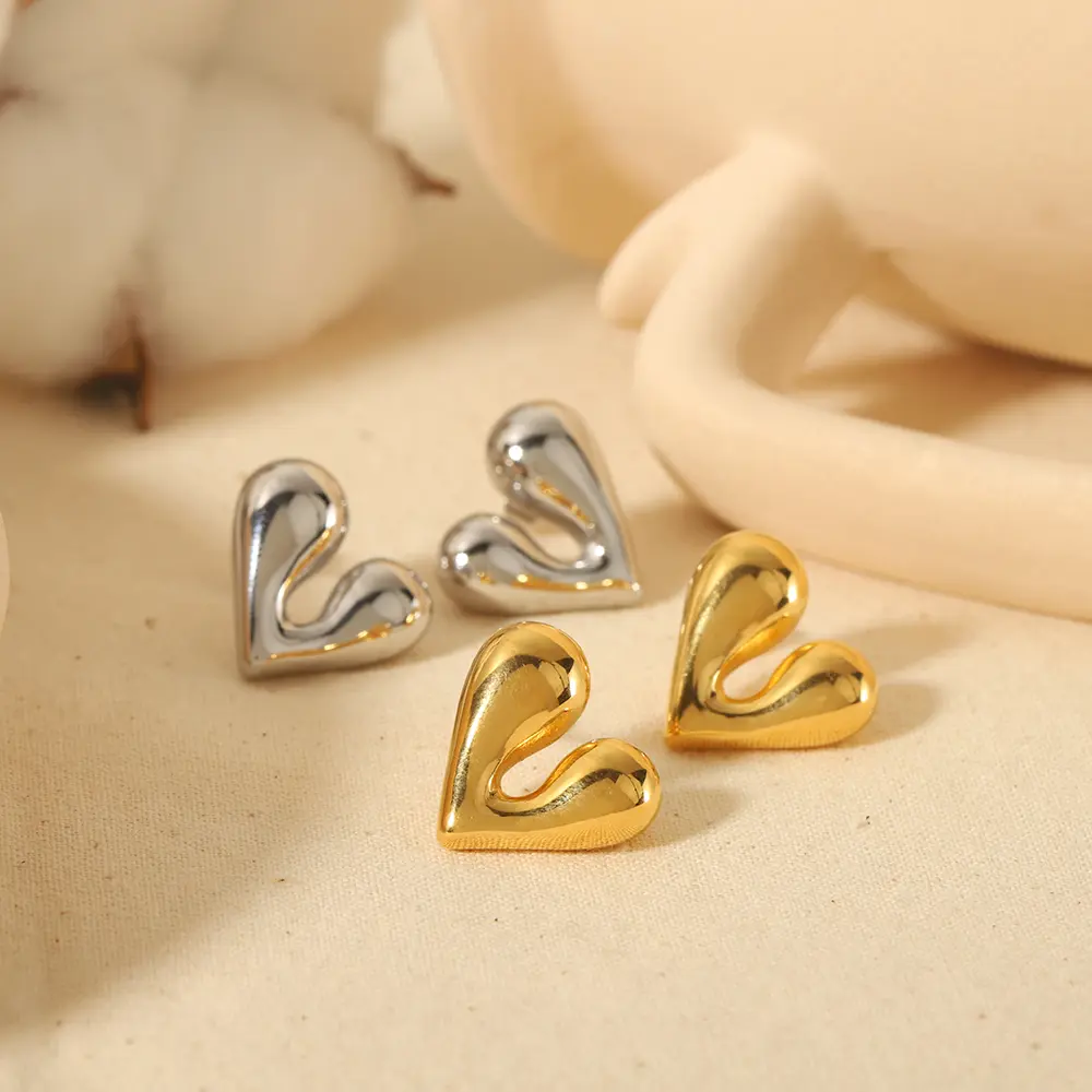 1 Pair Minimalist Style Solid Color Heart Shape Stainless Steel 18K Gold Plated Women's Stud Earrings h5 